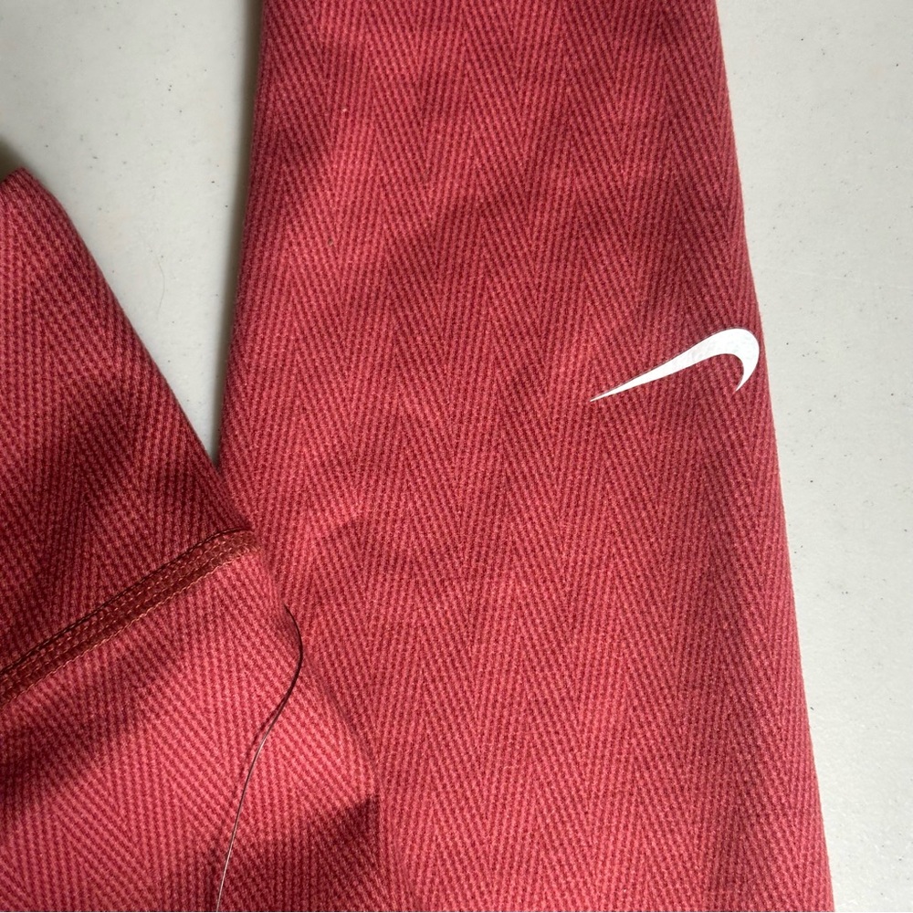 Nike One Therma-FIT Mid-Rise Leggings Canyon Rust NWT Size XS - Picture 6 of 12